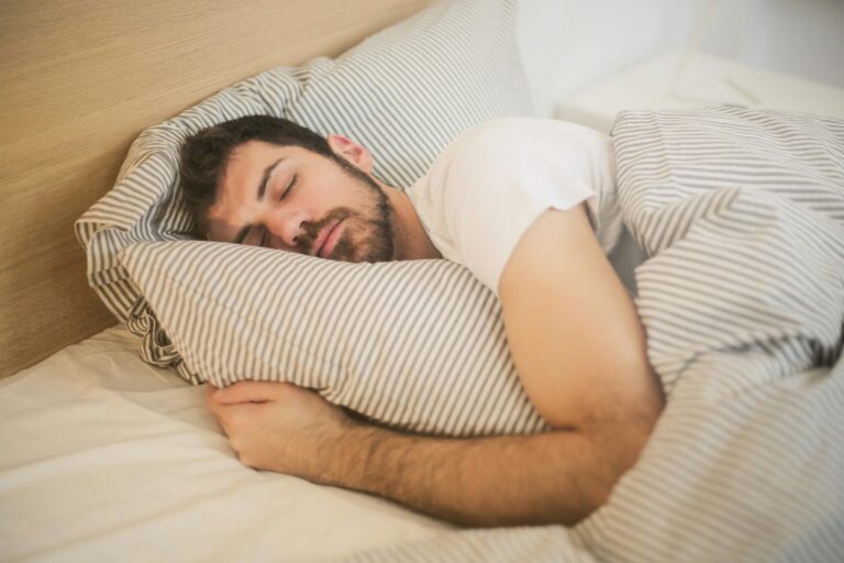 When Should You Go to Bed? The Best Bedtime Based on Your Age