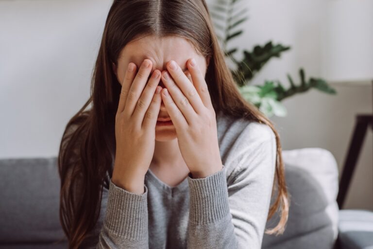 Define Scaring The science of fear: How your body reacts to being scared