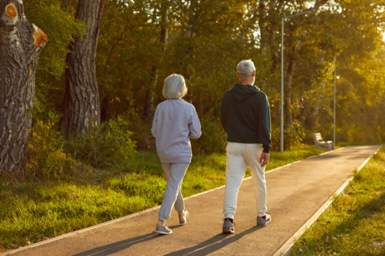 How Far and Fast Should You Be Able to Walk – Based on Your Age and Gender