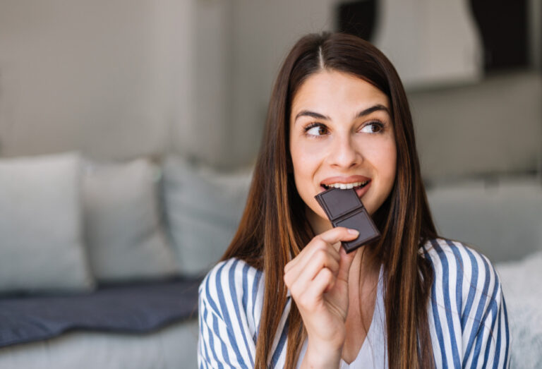 How dark chocolate affects your body if you eat it every day