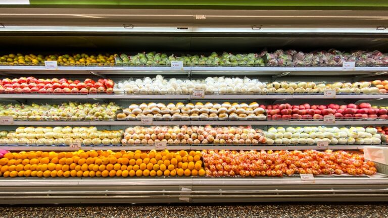 Nutrition Expert Raises Alarm! Stop Eating This Fruit Now