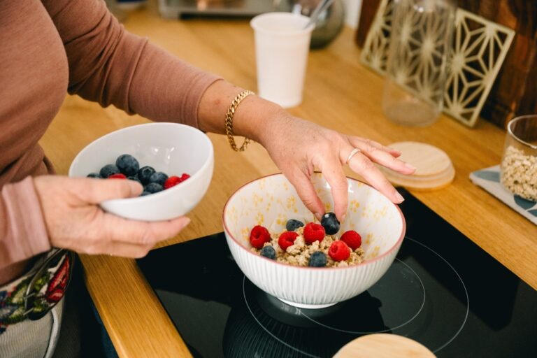 Eating the same meals every day might help you lose weight