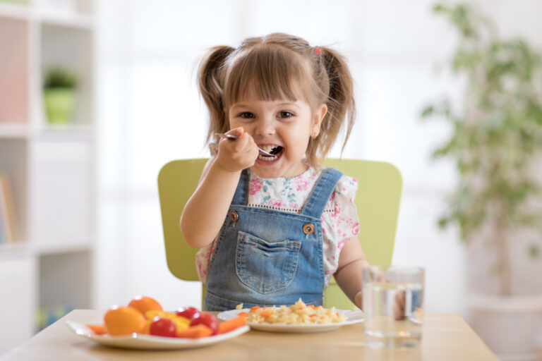 Study of 12,000 children finds family finances shape brain development more than parenting