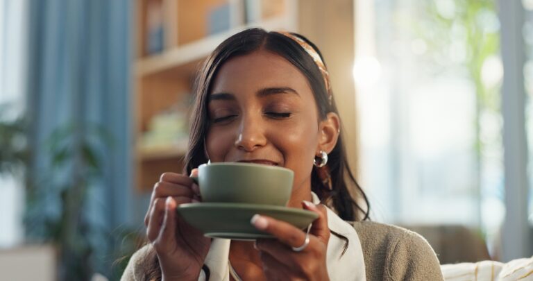 Your daily cup of coffee or tea may benefit the brain
