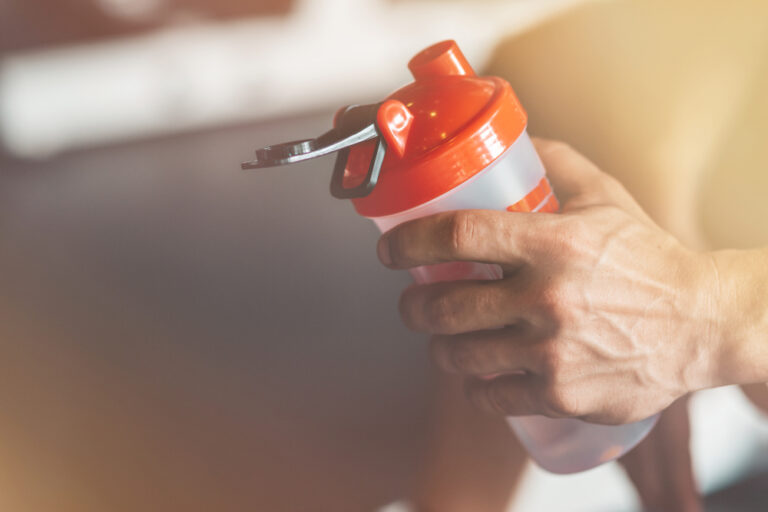 Pre-workout supplements may negatively affect young people’s sleep, new study shows