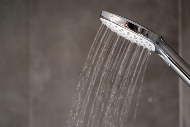 Dermatologists: Your position in the shower may affect your skin health
