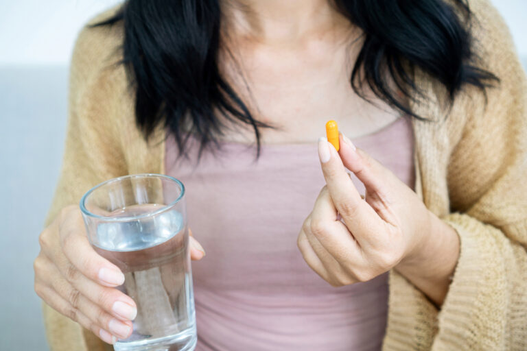 Can a daily vitamin pill slow aging? New study offers a possible answer