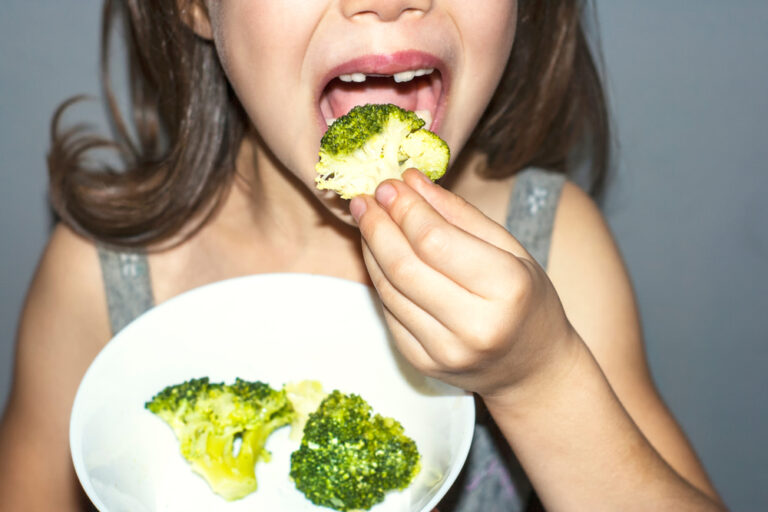 This happens to your body if you eat broccoli every day