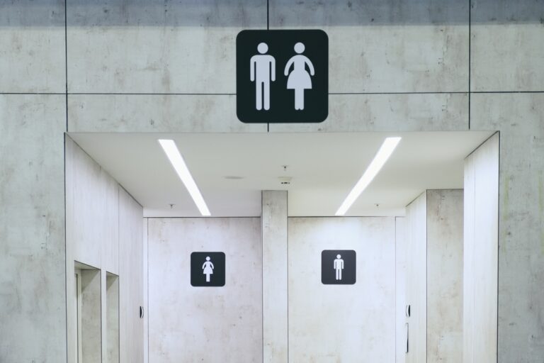 Many skip public restrooms over hygiene fears – But experts warn of risks