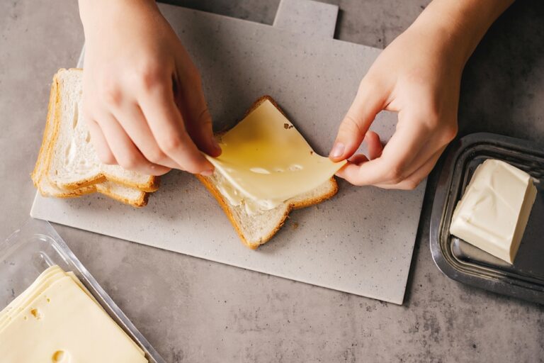 How your body reacts when you cut out dairy for two weeks