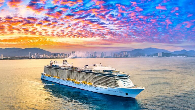 How to stay healthy on a cruise ship