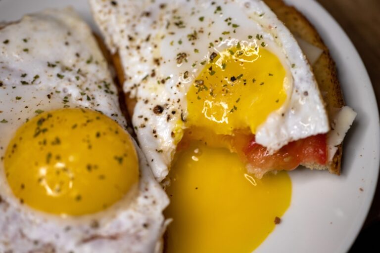 Researchers found lower Alzheimer’s risk among people who ate five eggs a week