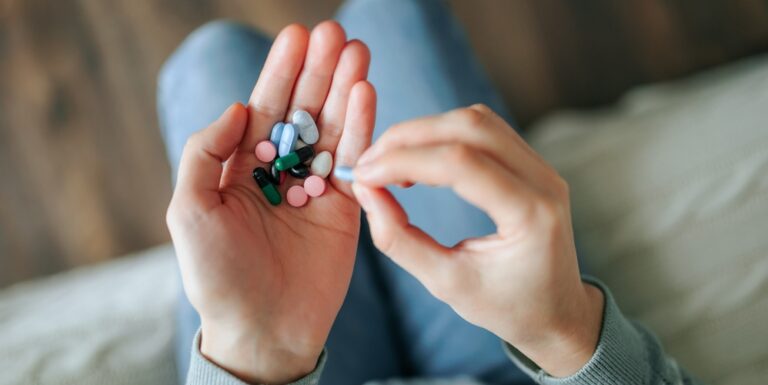 Common mistakes to avoid when taking medication
