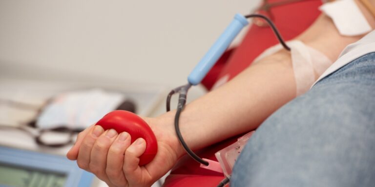 Low iron levels during blood donor screening revealed cancer